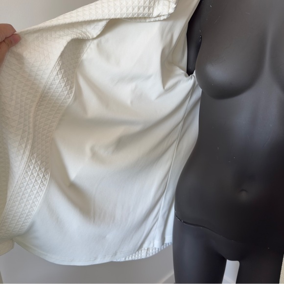 Joseph Ribkoff White Textured Coat Dress โ Size 8 (CAN/USA) - Picture 9 of 13